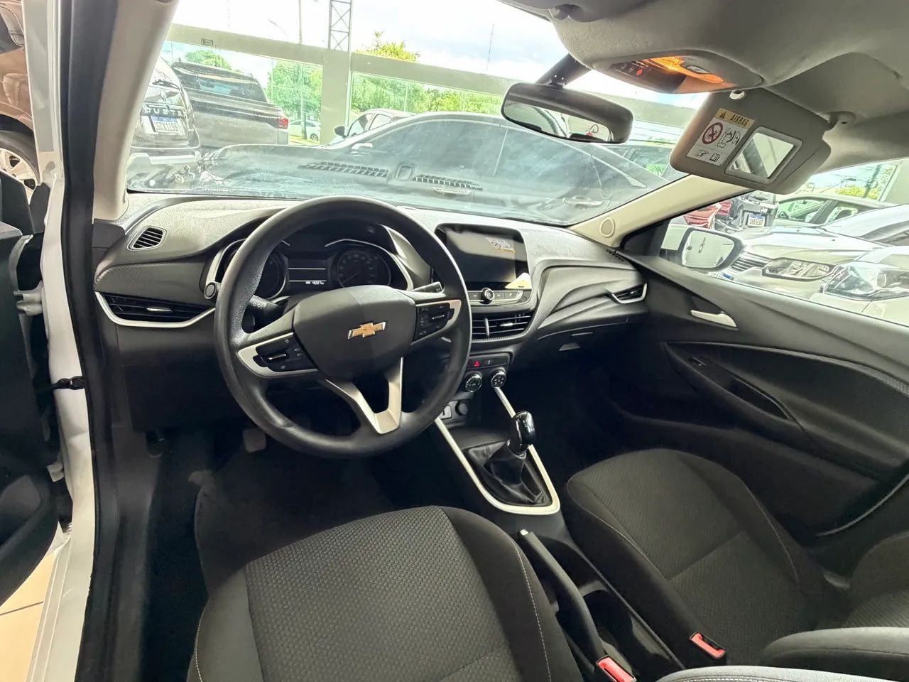 Chevrolet Onix Hatch LT 1.0 12V Flex Mec. 4P 2024 - Foto 5