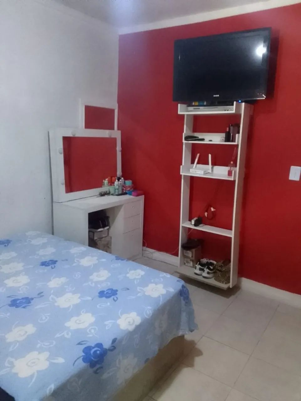 SOBRADO COM 217 M² 4 QUARTOS NO SITIO CERCADO - Foto 4