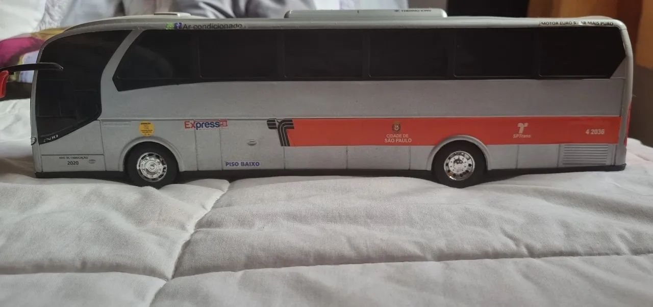 Miniaturas Iveco Pintadas  - Foto 2