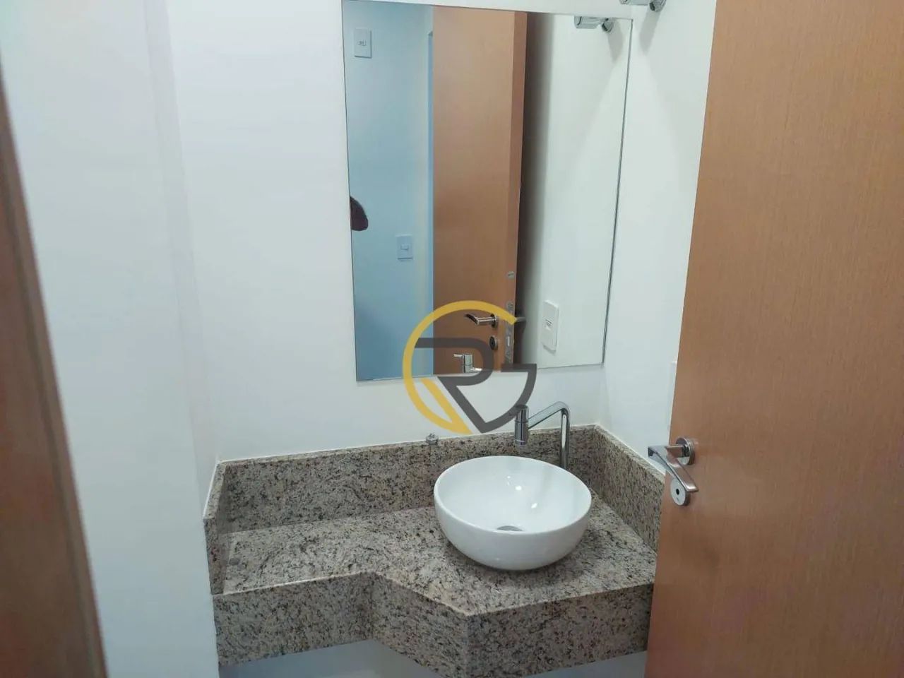 Sala Comercial à Venda  45 m² | R$ 480.000 - Foto 2