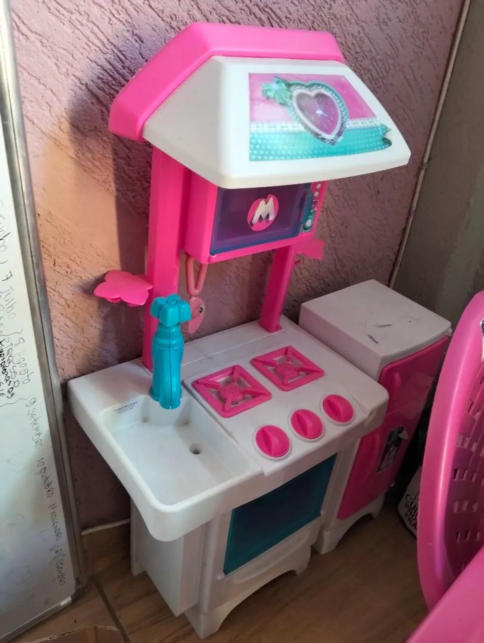 Lote de cozinha e mesa com duas cadeiras infantil  - Foto 3