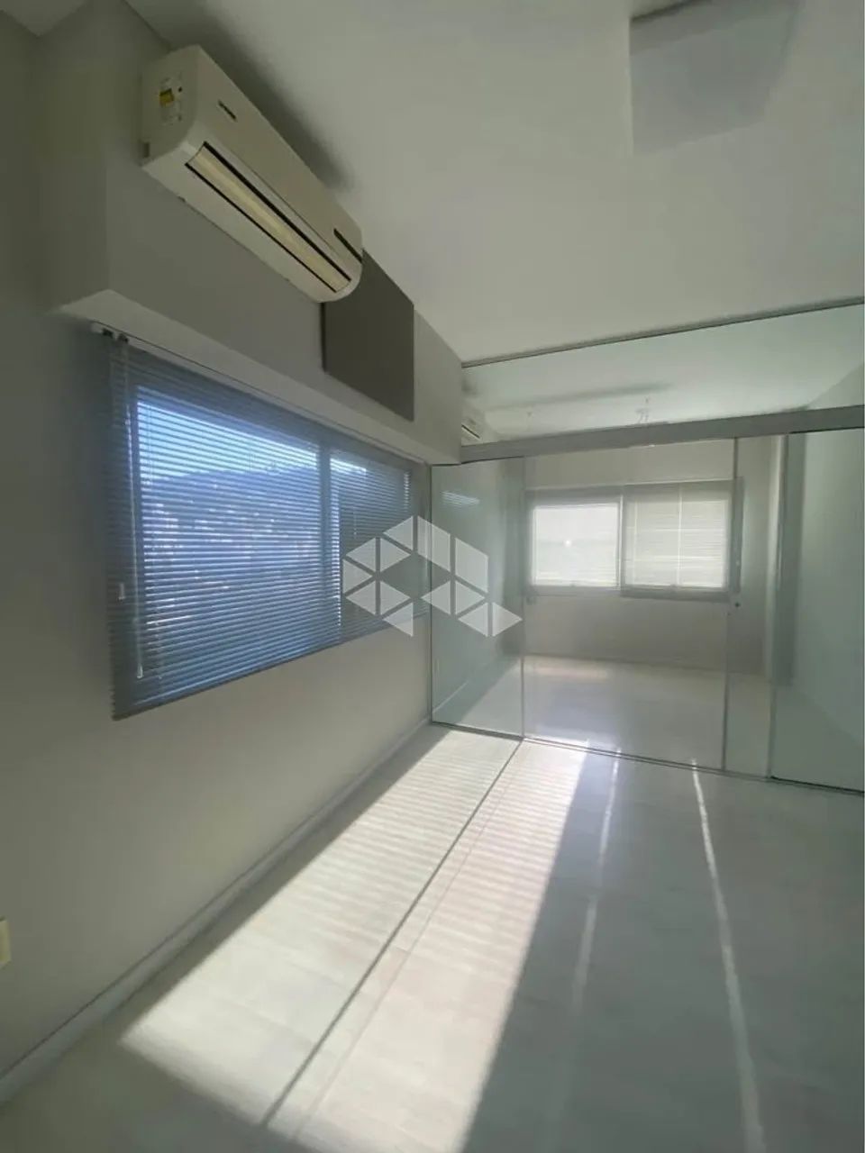 Sala Comercial no Madison Center | Em Frente ao Fórum da UFSC | 30,21 m² - Foto 4