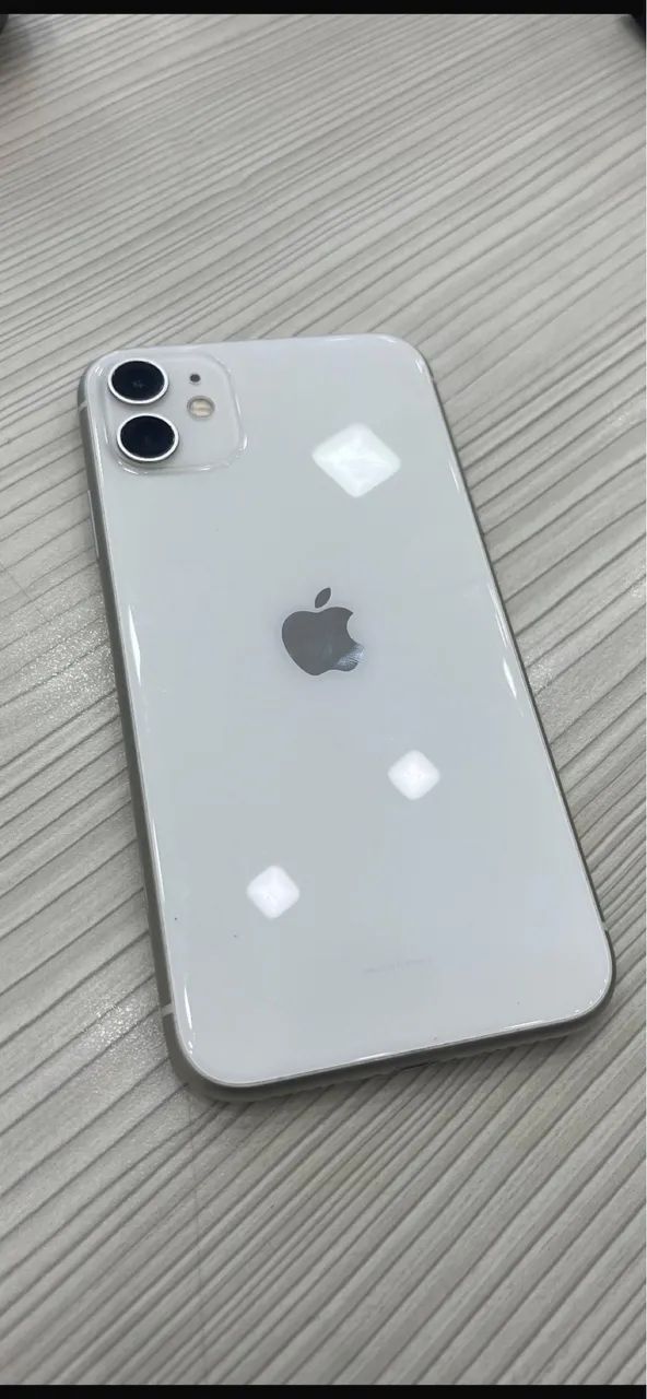 iPhone 11 128GB - Conservado