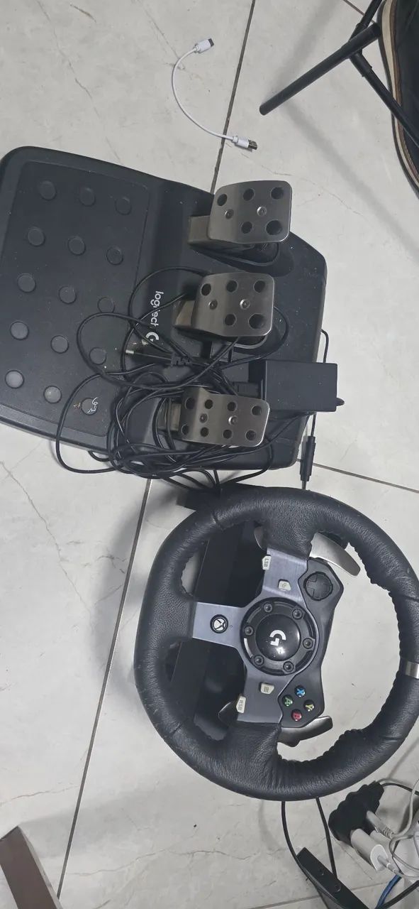 Logitech g923