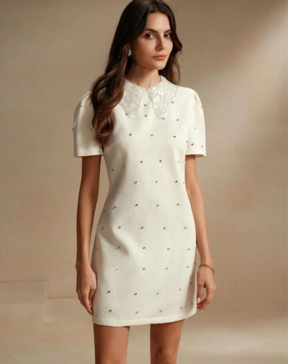 Vestido (SHEIN) - com brilhos 3D 