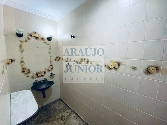 MANSÃO PARA VENDA EM ÓTIMO BAIRRO. - Foto 4