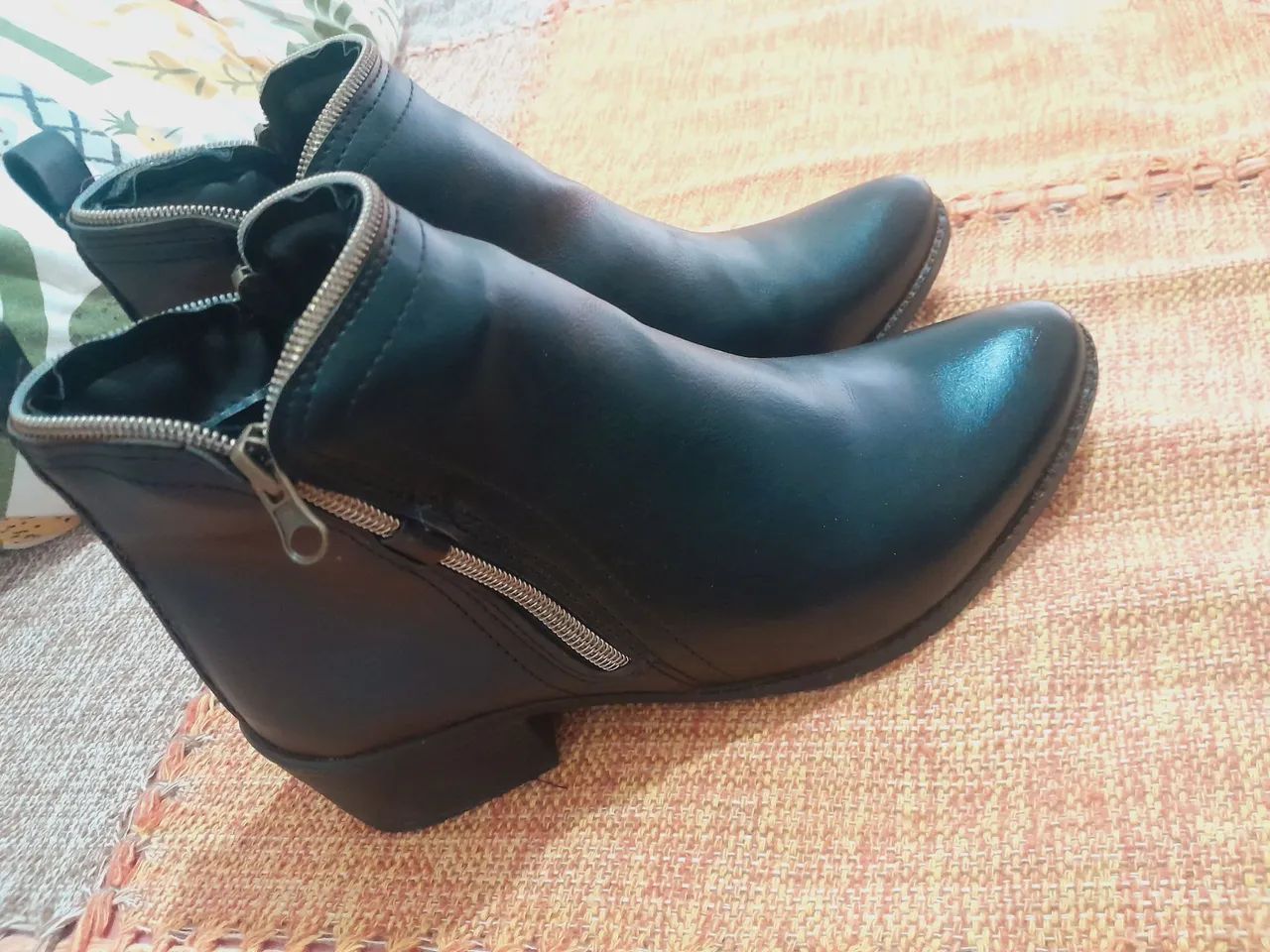 Bota cano curto
