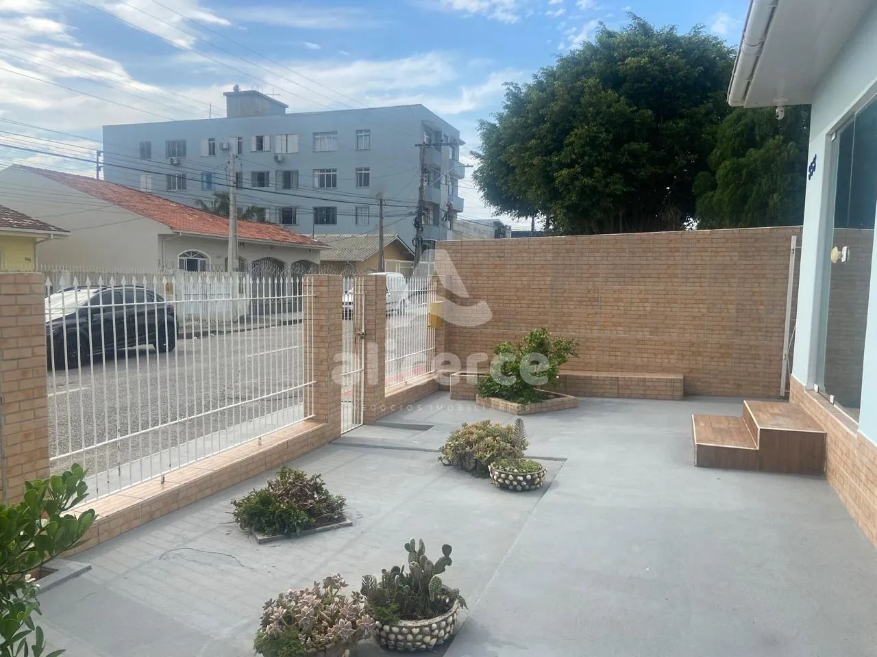 Excelente oportunidade Casa com terreno com 432 m² e 02 Salas comerciais  Florianópolis! - Foto 2