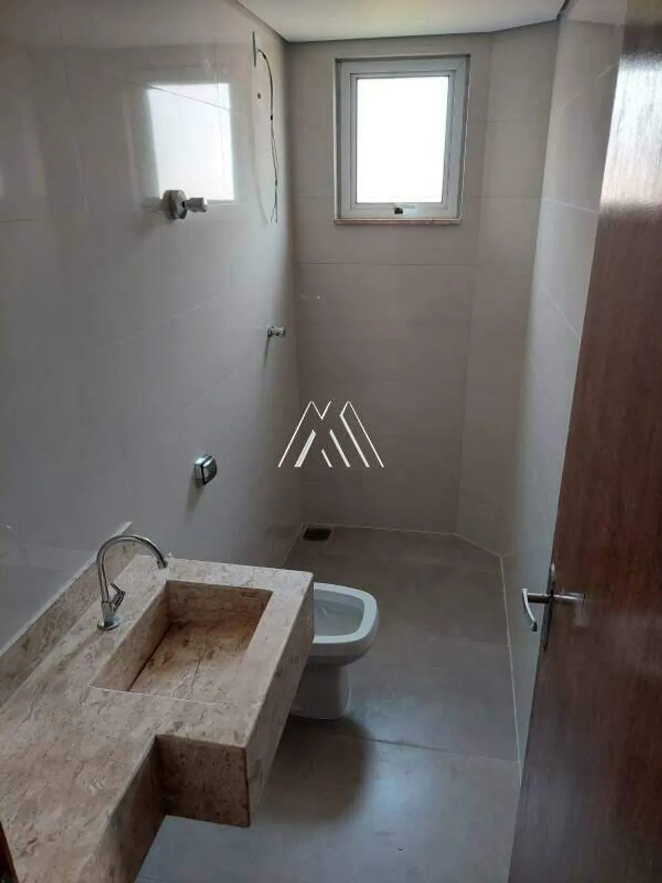 Vendo apartamento em Itaúna com excelente localização! - Foto 2