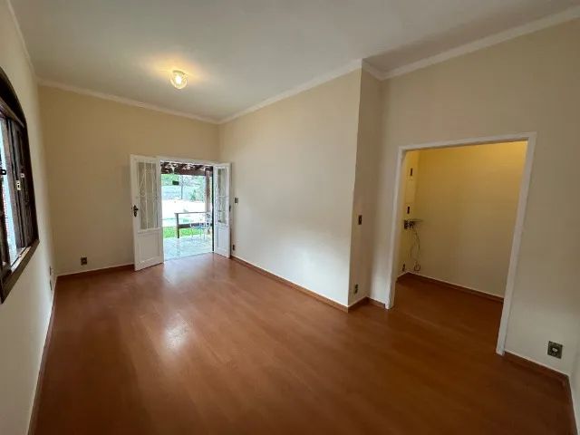 Alugo casa no Quart. Ingelhein com 3 quartos, quintal e garagem  - Foto 5