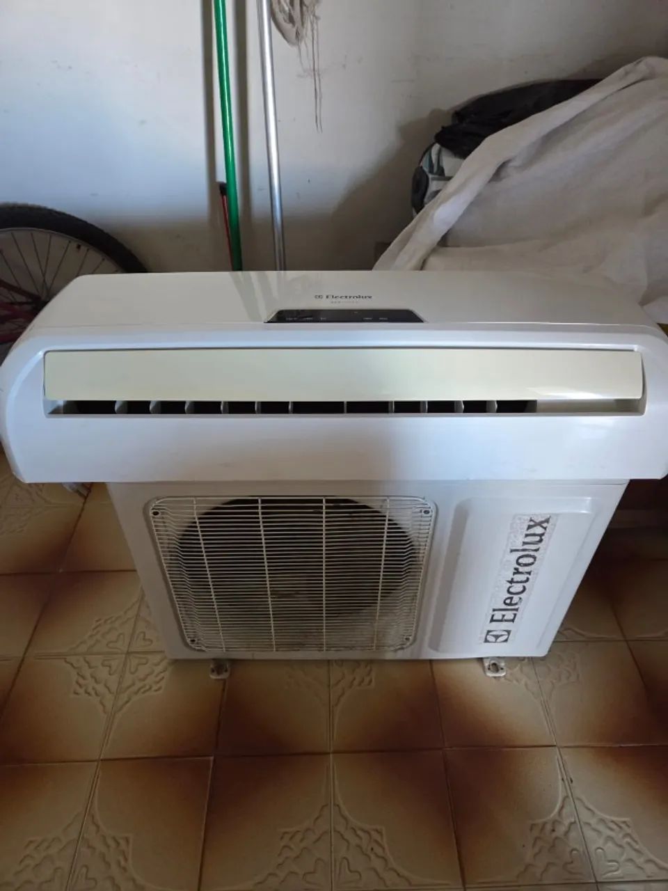 Ar Condicionado Electrolux 12.000 BTUs - Gelando Muito + Bem Conservado - Foto 3