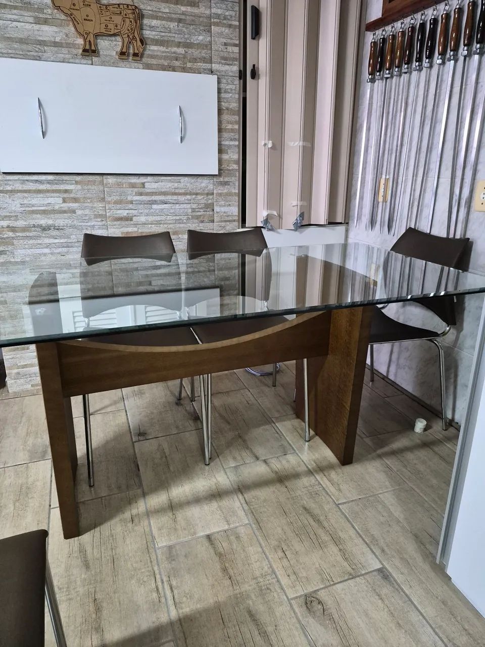 Mesa com 6 cadeiras - Foto 2