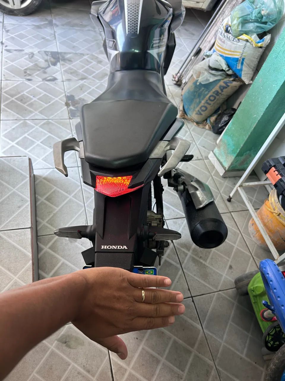 CB  250F twister ABS  - Foto 5