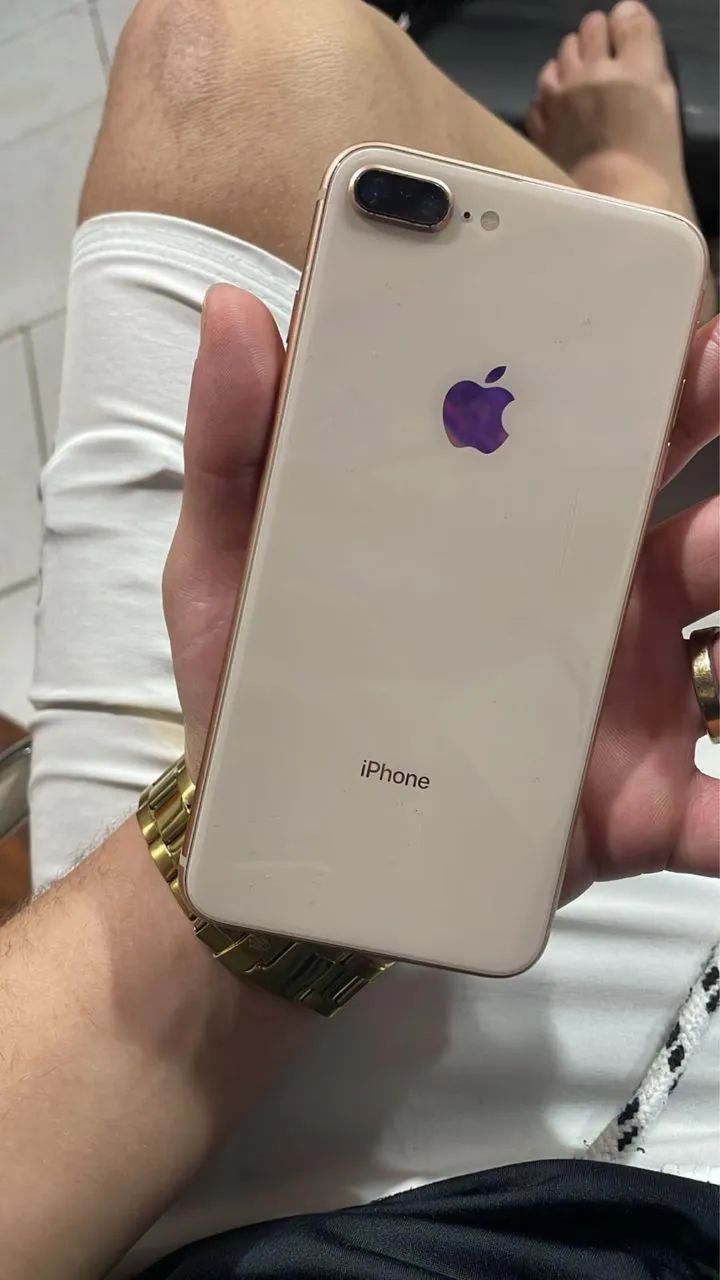 Vendo iphone 8 plus 64 giga pegando tudo 