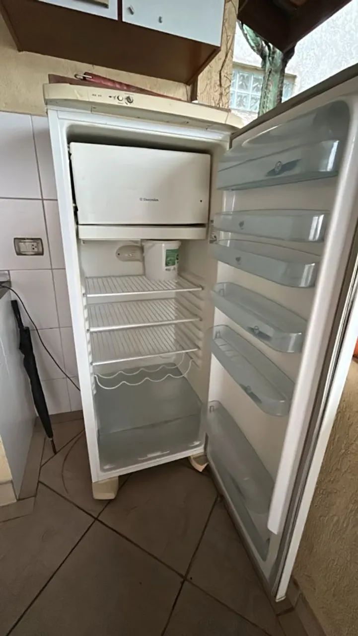 Vendo geladeira - Foto 2