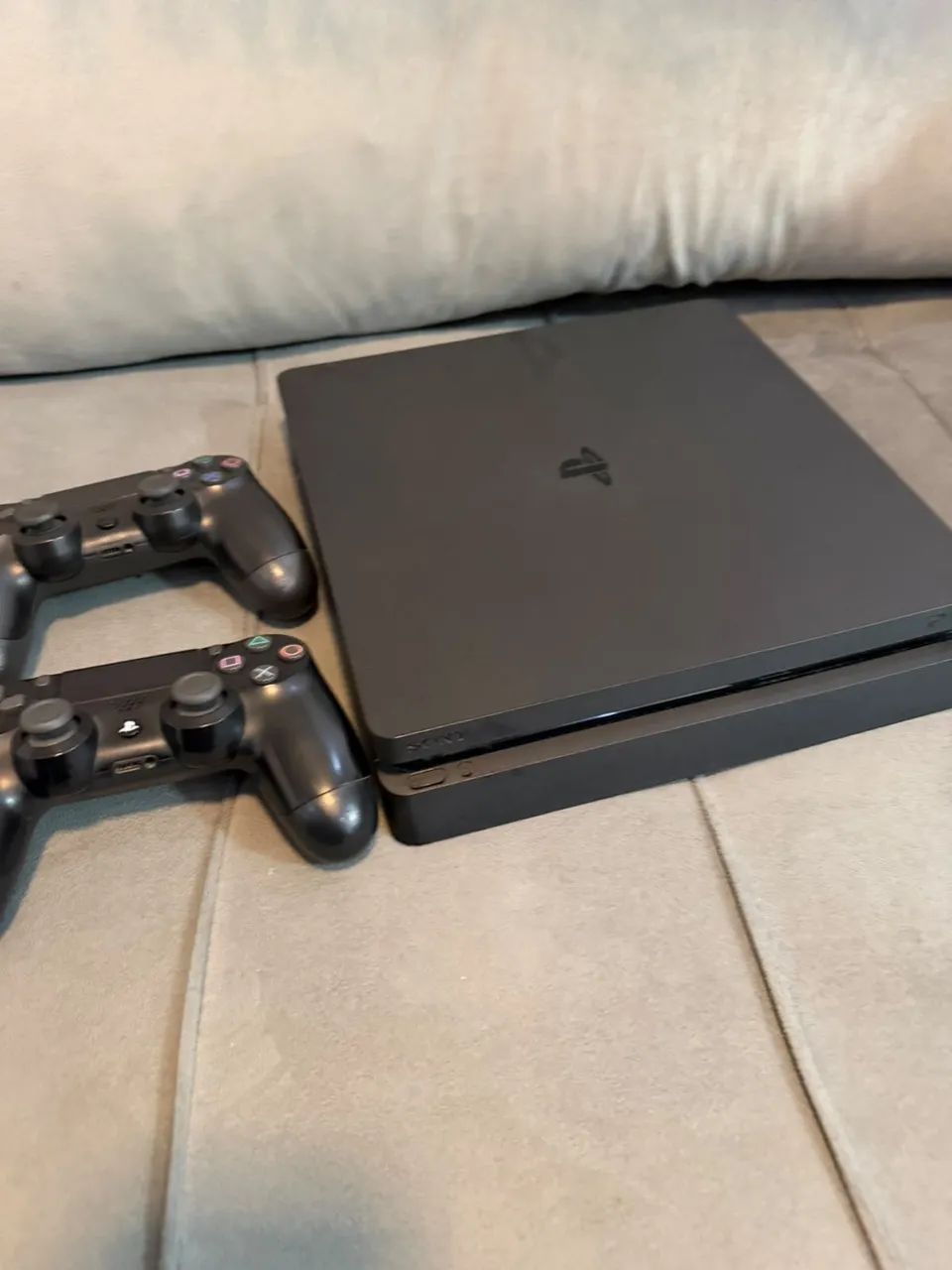VENDO PS4 SLIM 1 TERÁ,  - Foto 3