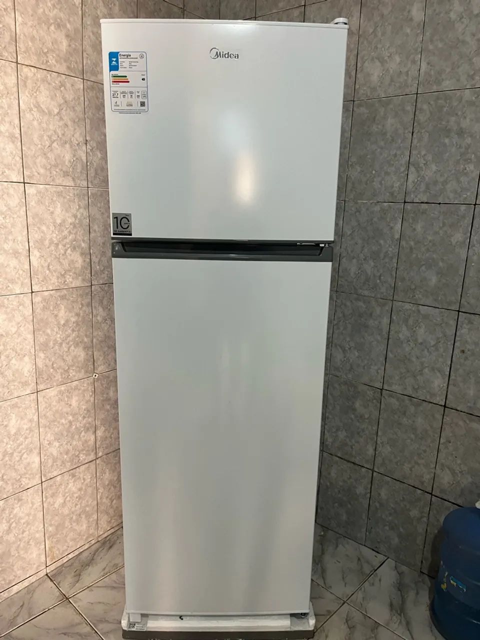 Geladeira a venda 