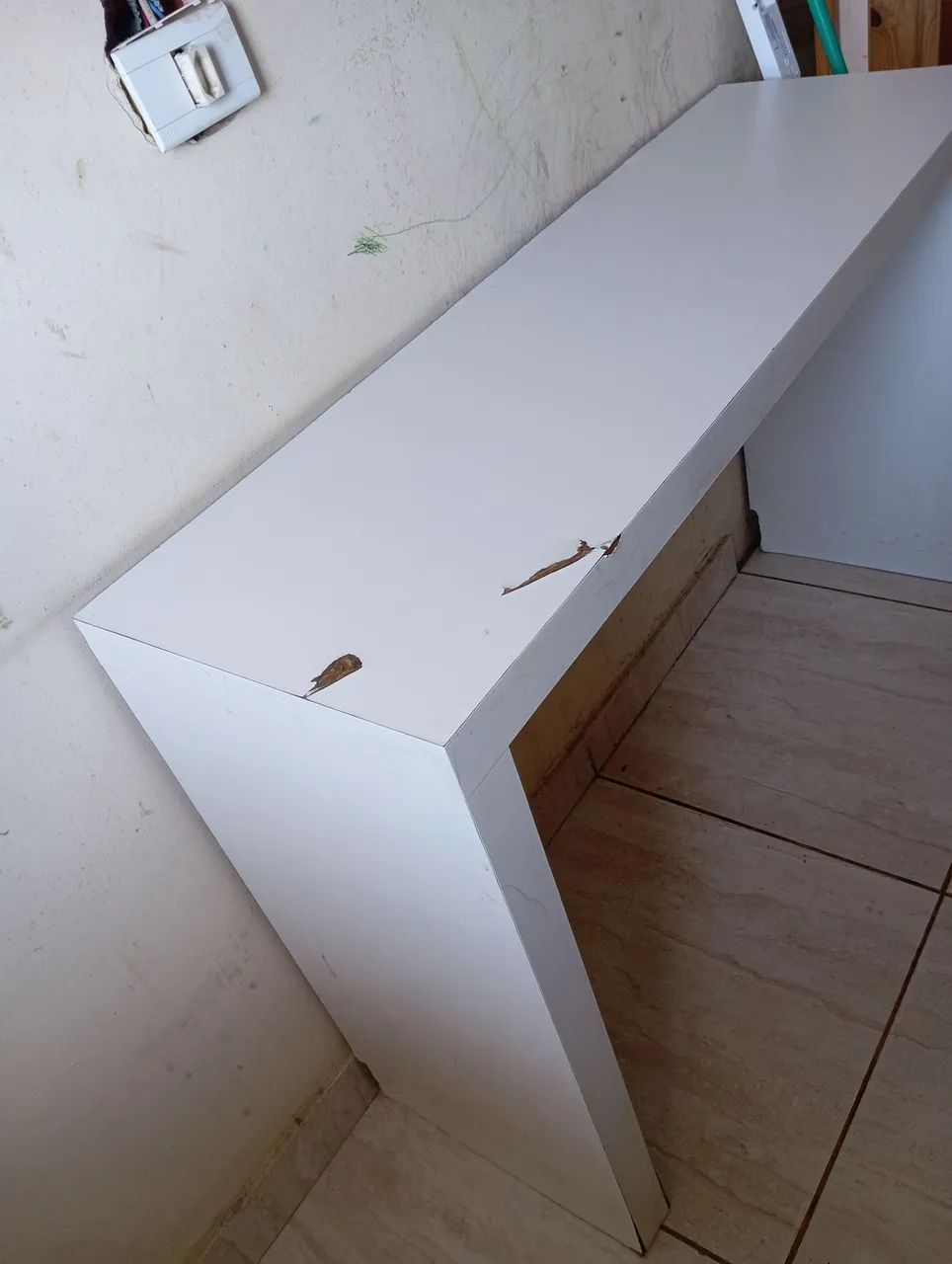 Móvel pesado branco 