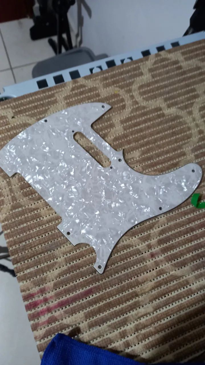 Guitarra Fender Telecaster Standard Plus com upgrades - Foto 4