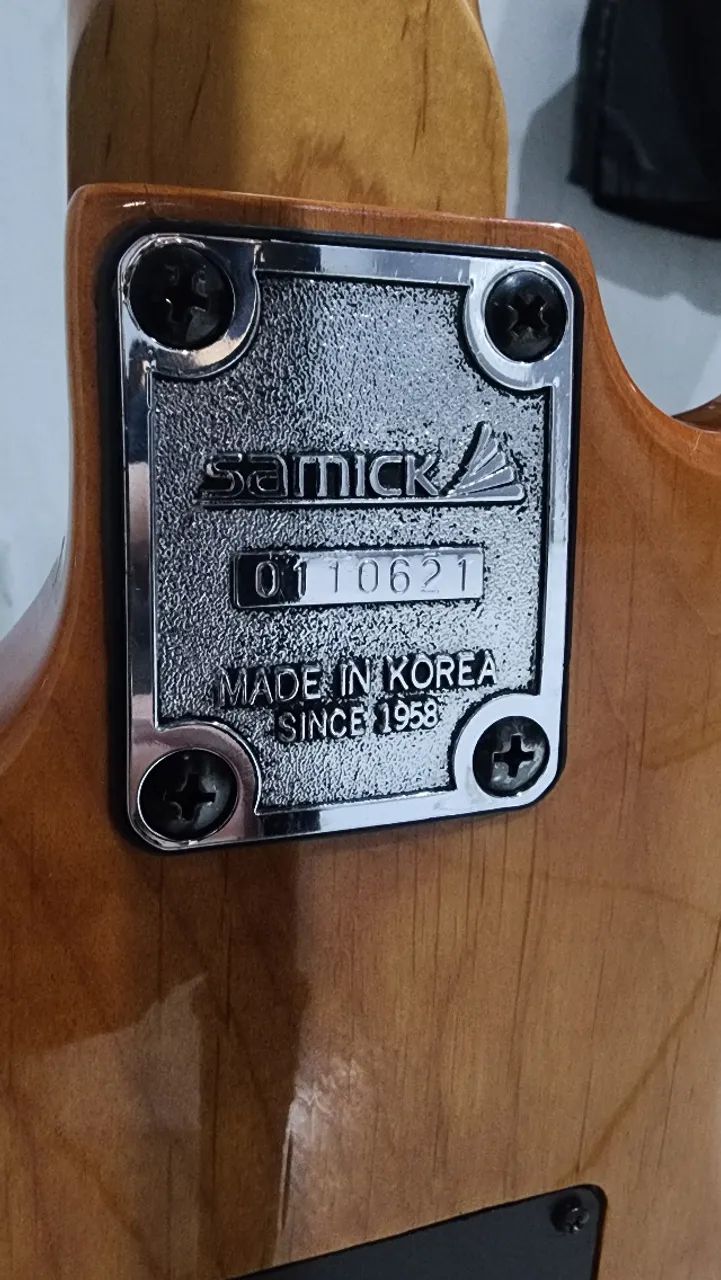 Guitarra Samick KR-570 Coreana 1990's EXCELENTE ACOMPANHA CASE