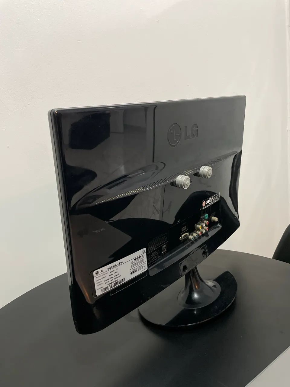 Monitor LG modelo M2280A PM 21.5  - Foto 4