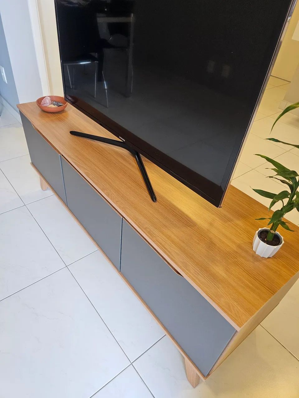 Novíssimo_Rack 3 Portas_TV 55'_ 1,36cm - Foto 3