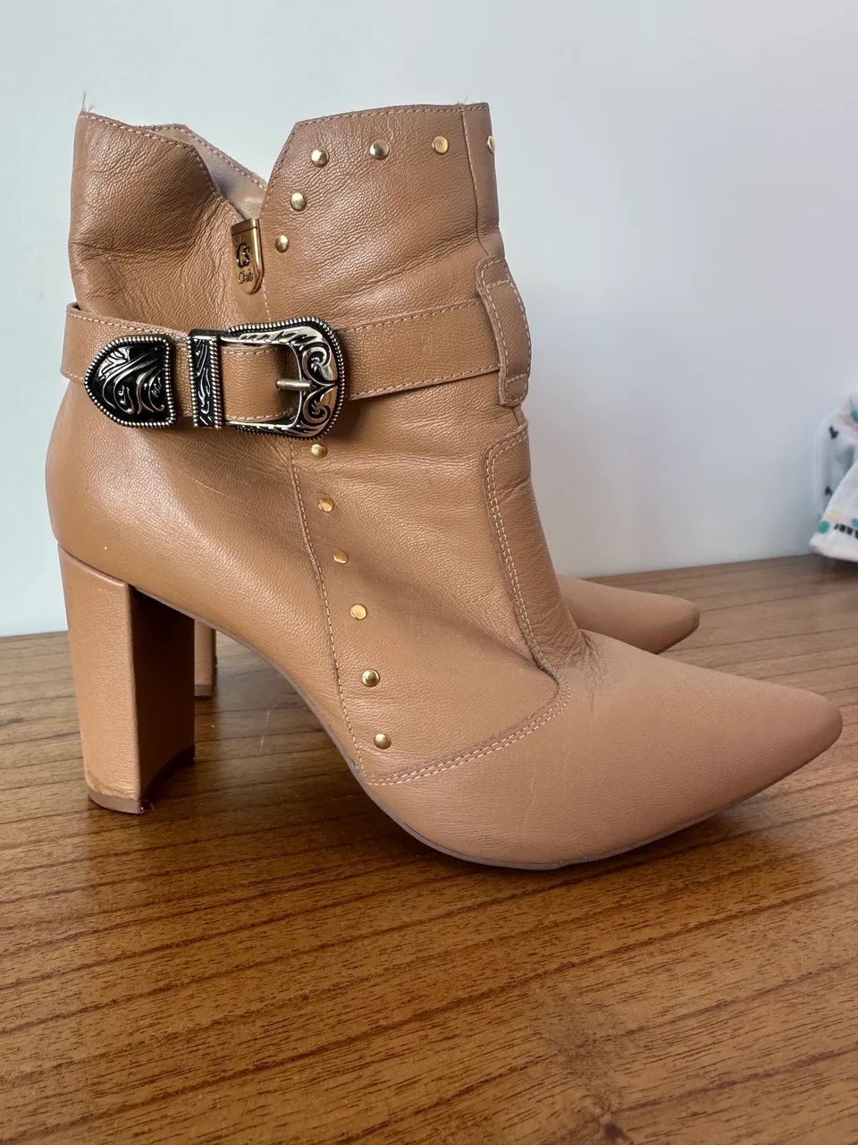 Bota de couro Carmen steffens