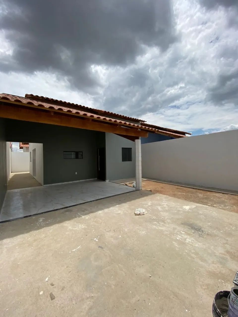 Casa com cacimba- loteamento dona lourdes 