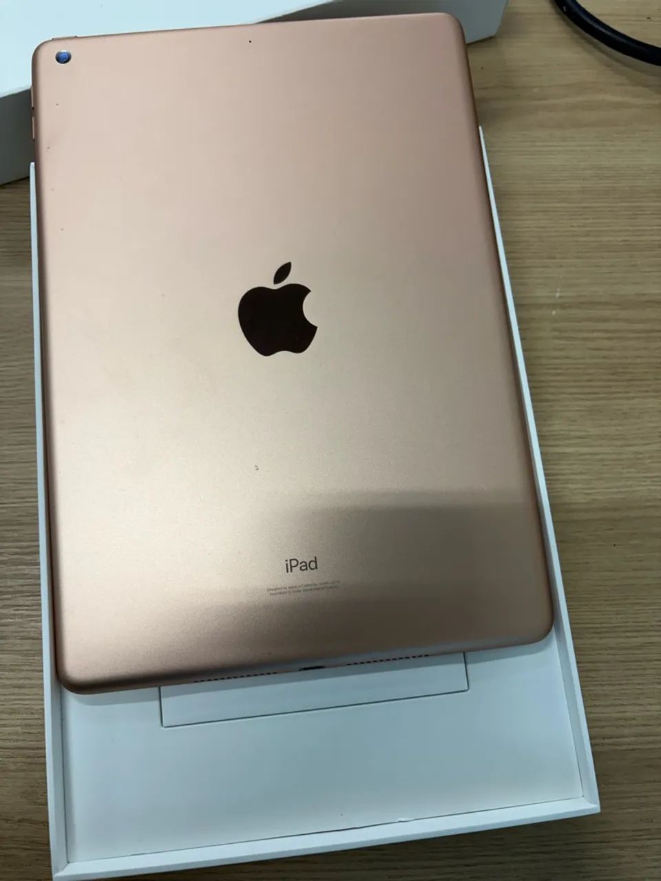 IPad + caneta + carregador - Foto 2