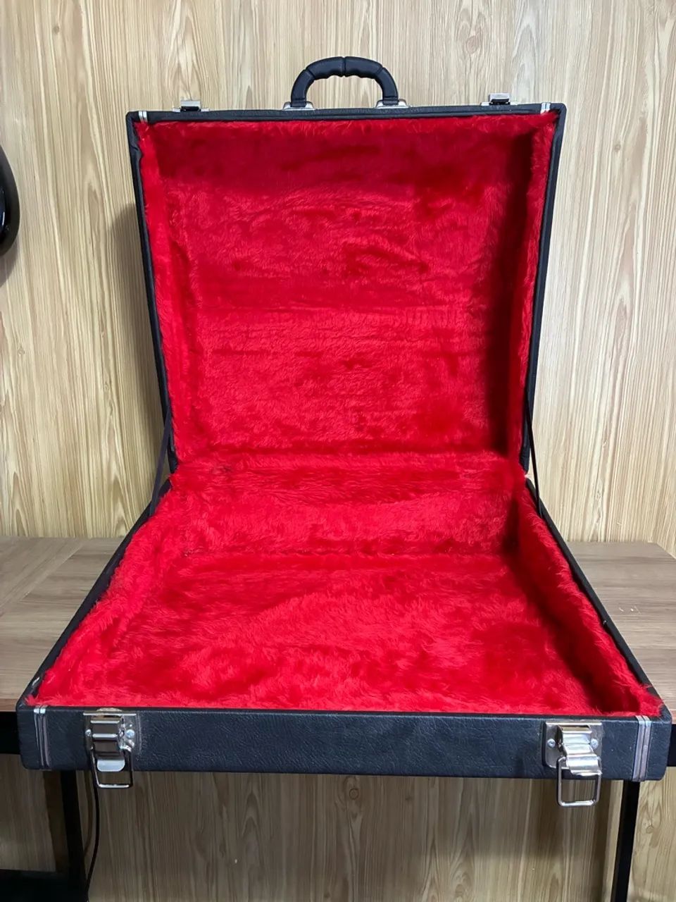 Acordeon Todeschini super 5 preta com case  - Foto 3