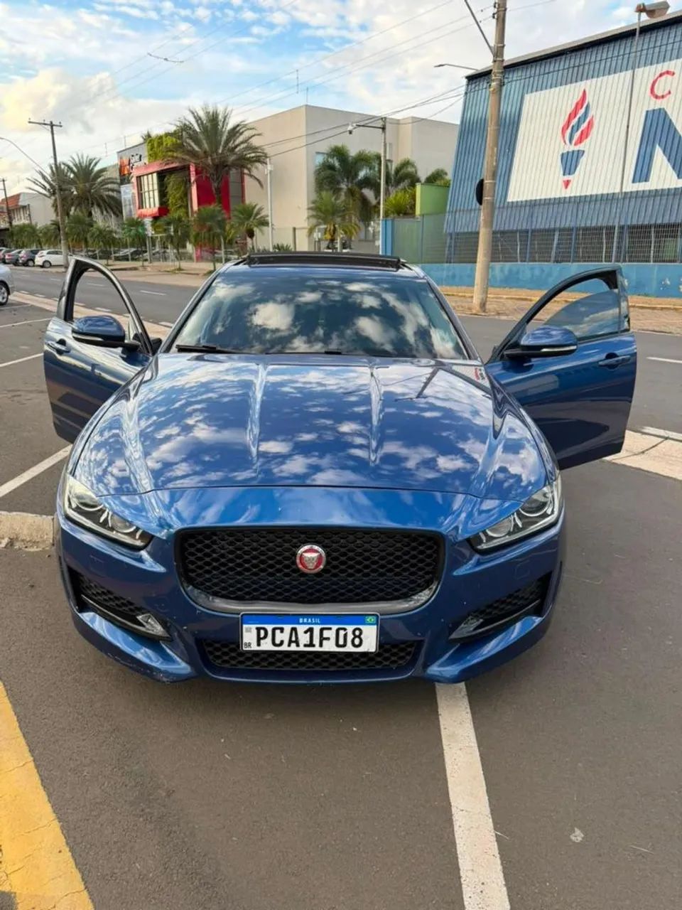 JAGUAR Xe 2016