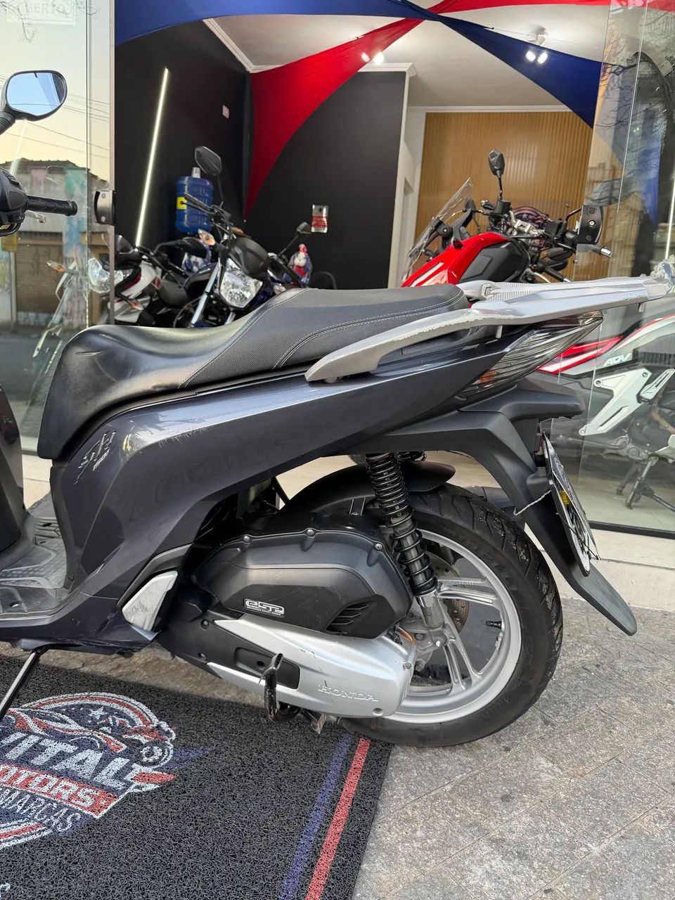 HONDA SH 150  - Foto 4