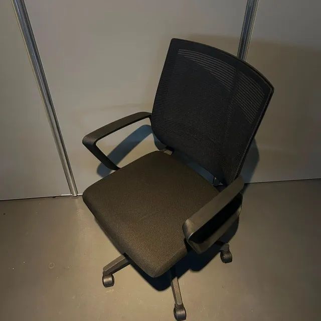 Cadeira de Escritório Executiva Preta