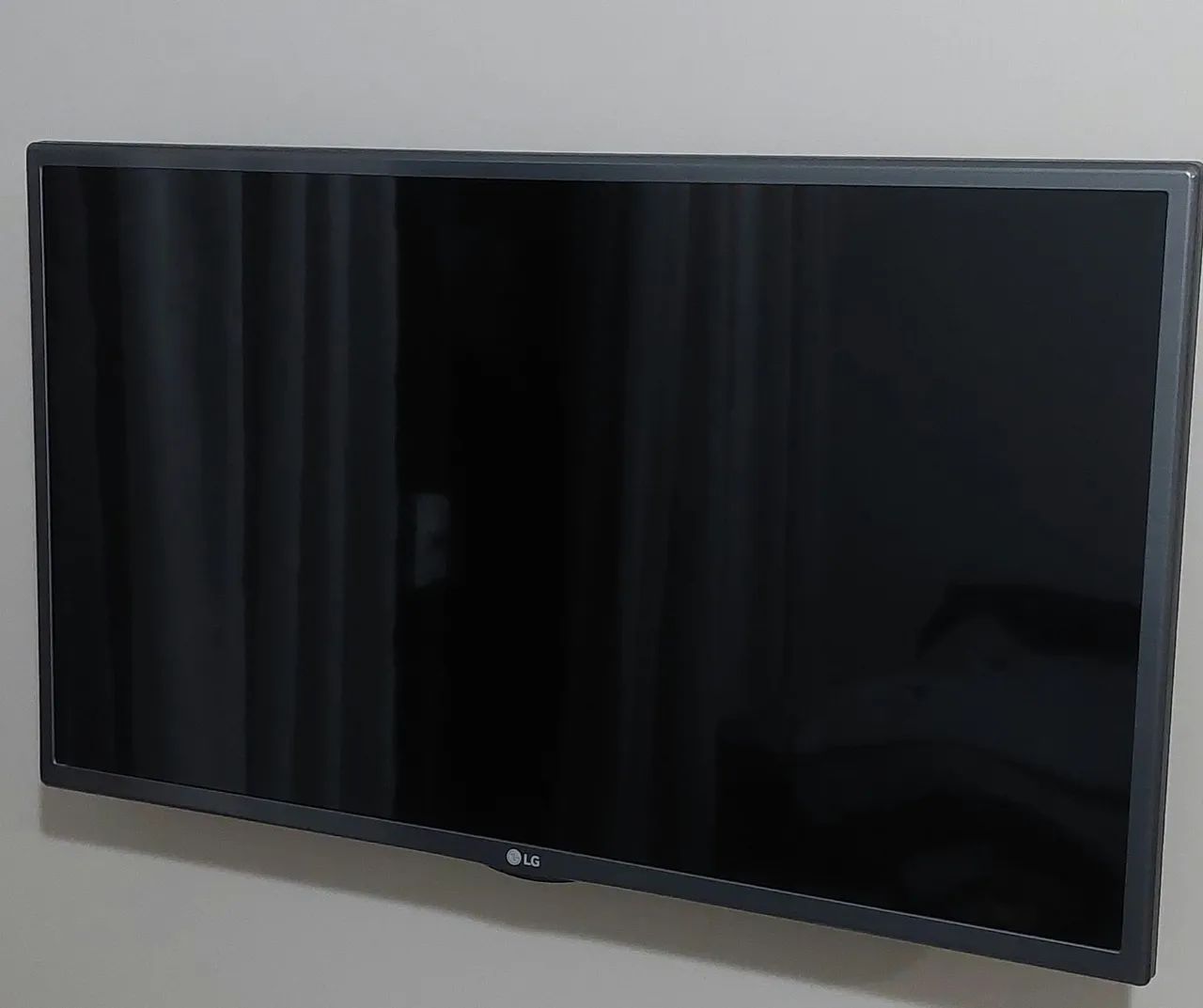 TV LG 32SMART  LH570B - Foto 2