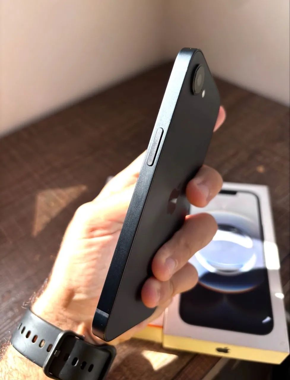 iPhone 16e (128GB) - IMPERDÍVEL! - Foto 3