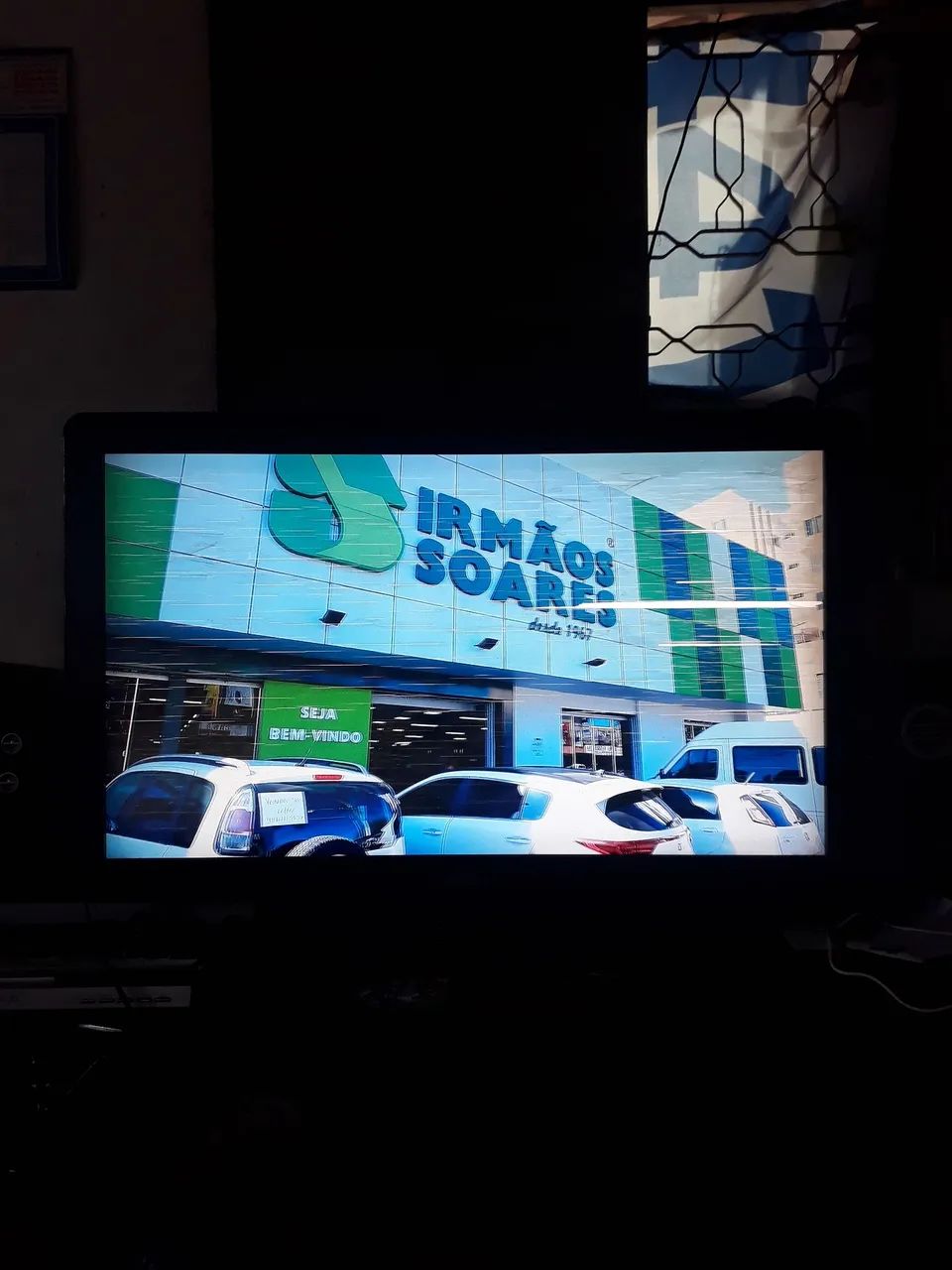 Tv Philips 39 sem nenhum trincado