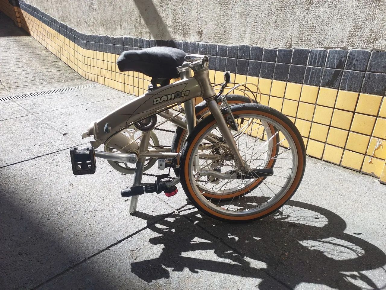 Bicicleta dobrável alumínio  - Foto 4