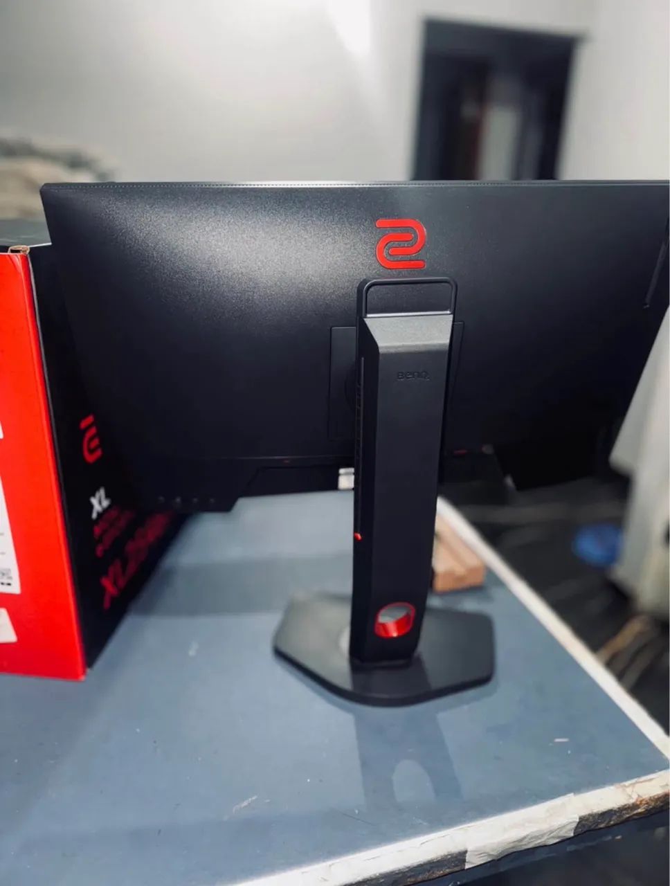 Monitor Benq Zowie 240hz XL2546k COM DEFEITO NA TELA - Monitores
