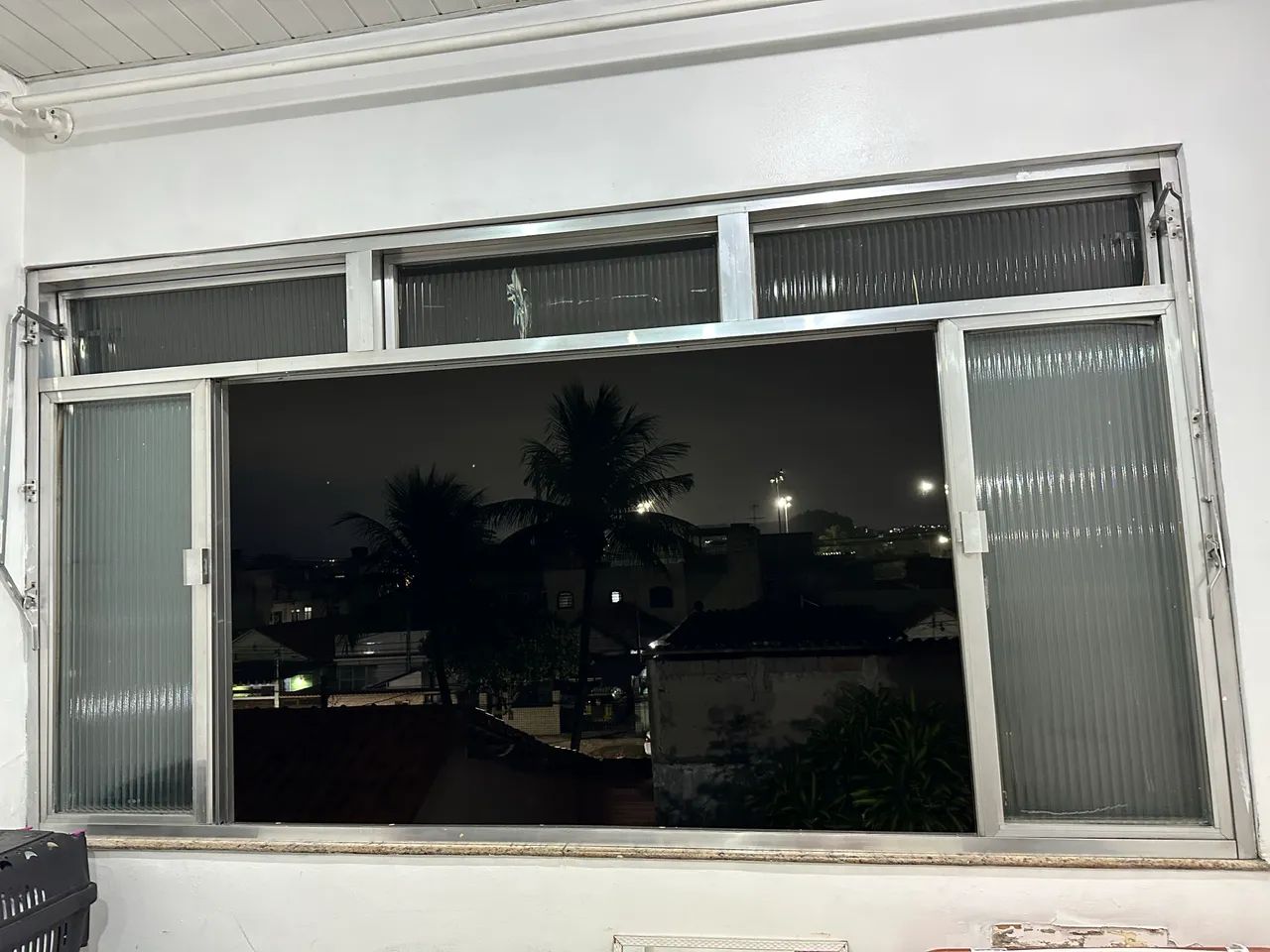 Vendo janela de alumínio 2,20 largura X1,50 de altura