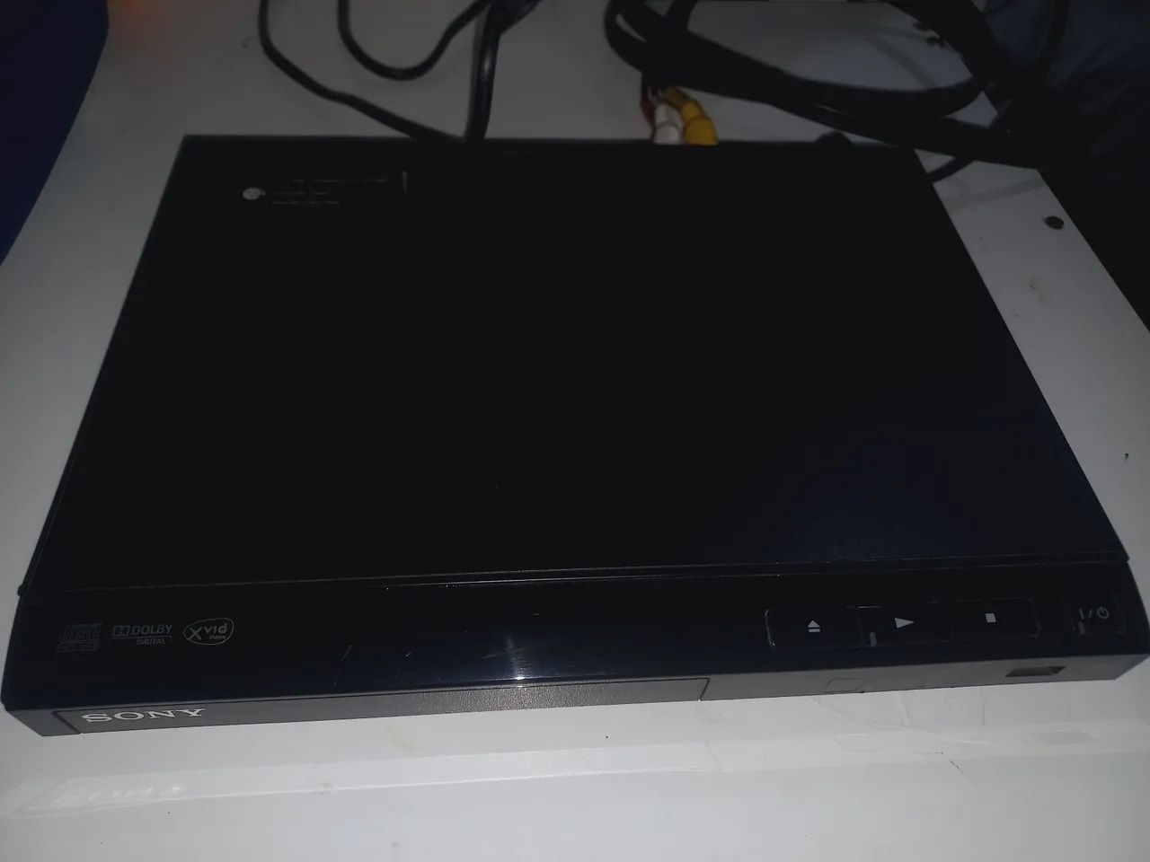 Aparelho DVD Sony (pouco usado) com cabo RCA