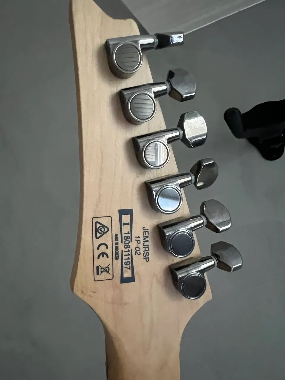 Ibanez Jem Jr - Foto 3