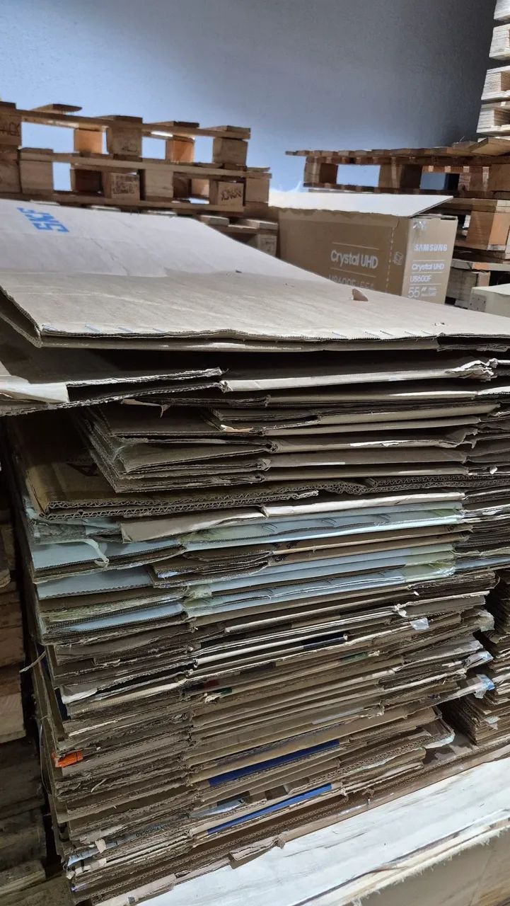 Caixas de papelão medidas variadas, pequena média e grande, entrego. 