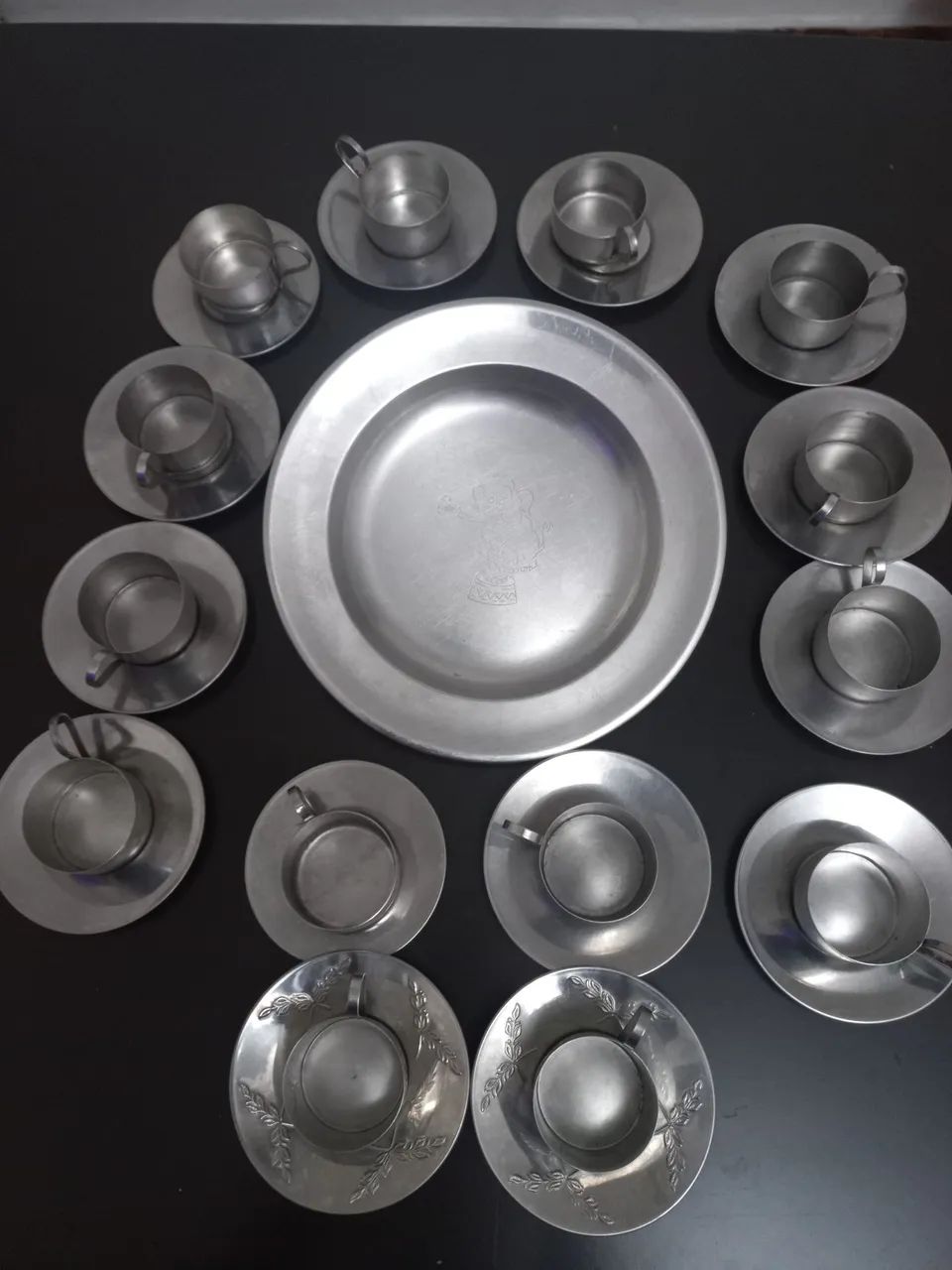 14 peças porta xícaras + 1 prato inox antigo - Foto 4