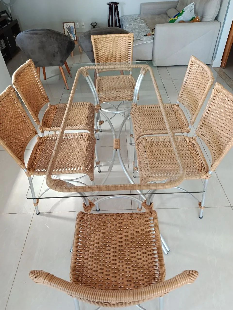 Mesa de Vidro retangular com 6 cadeiras