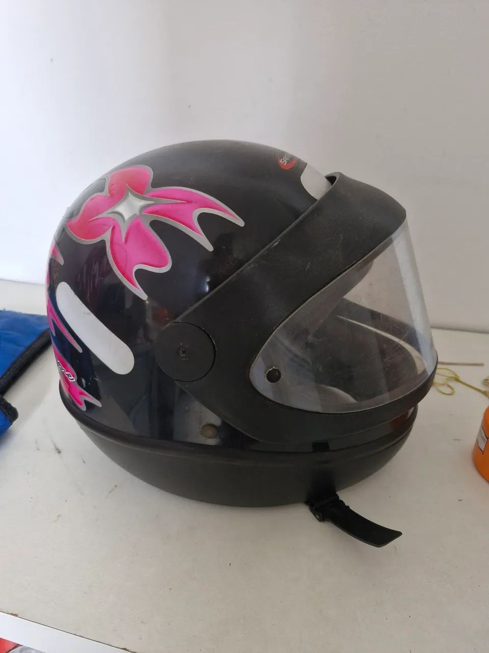 Capacete usado