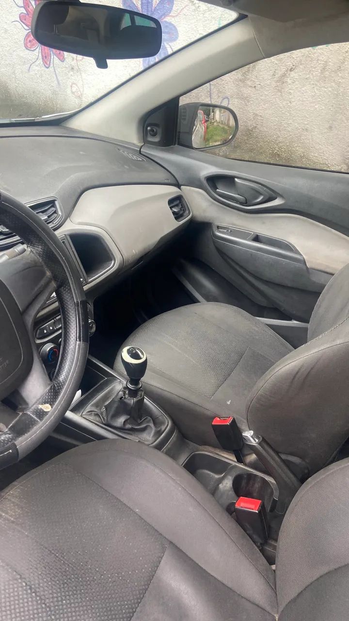 Alugo carro prisma sedan com Gás G5 , 750$ semana . - Foto 5