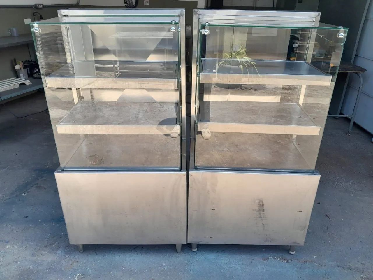 Jogo de Balcões Vitrine Refrigerado e Aquecido