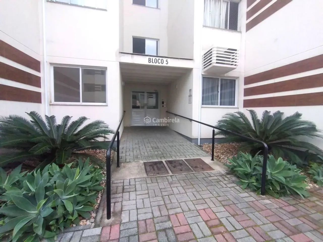Apartamento dois dormitórios no bairro São Sebastião. - Foto 2