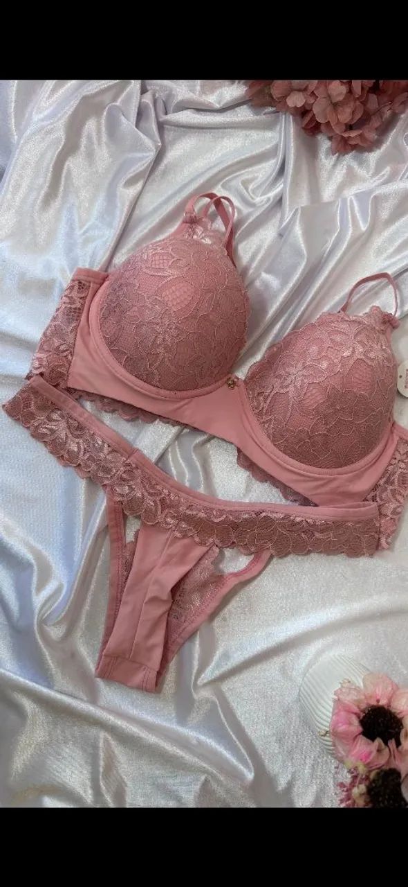 Conjunto de belas lingeries 