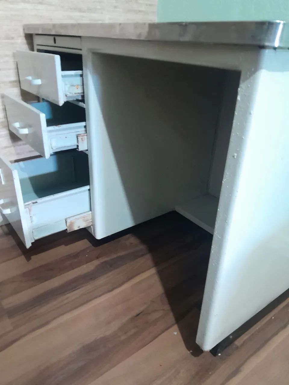 Escrivaninha atlas antiga 